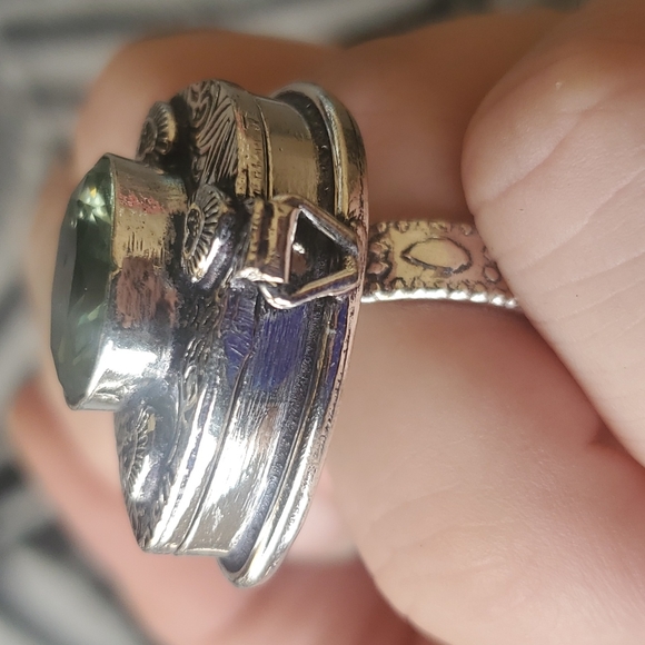 New Tsavorite 925 Silver Hearts Poison Ring. - Picture 7 of 16
